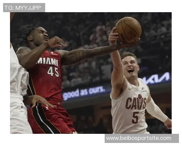 小米切尔：团队配合出色传球流畅避免孤军奋战